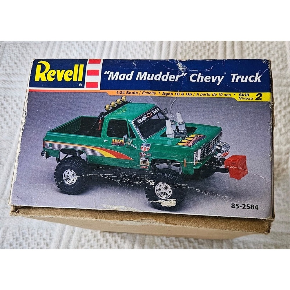 Revell "Mad Mudder" Chevy Truck New Open Box Model Kit